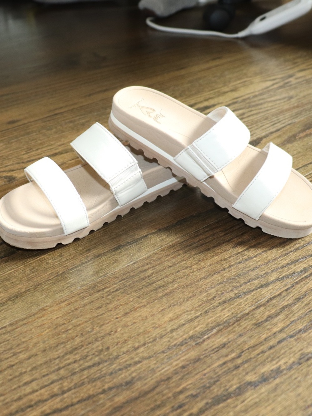 Reef Kids Banded Horizon Hi Slide Sandals size 4 cream dual padded straps - Picture 12 of 12